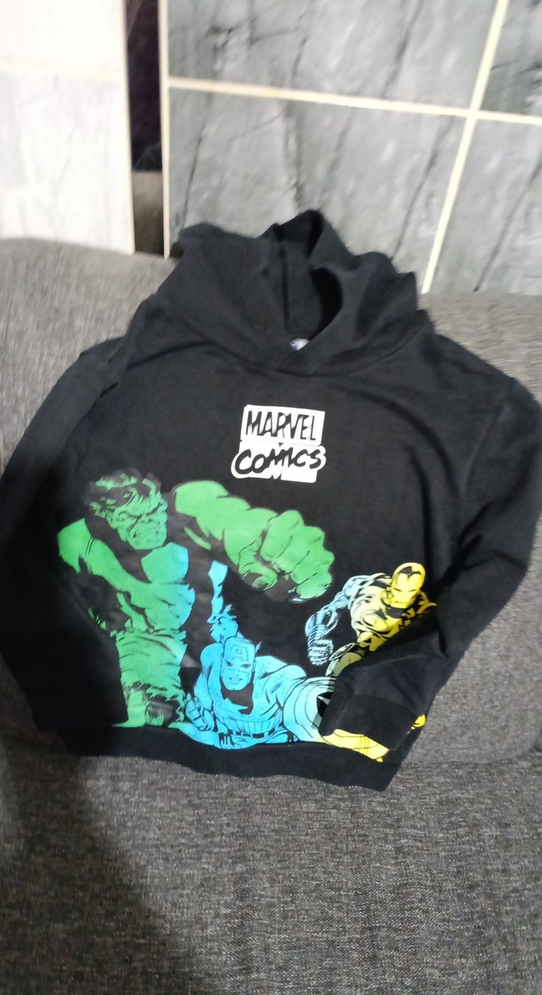 Marvel Baskılı Siyah Kapüşonlu Erkek Sweatshirt - Görsel 2