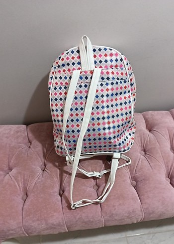 Kadın Çok Renkli Fermuarlı Sırt Çantası - Görsel 4