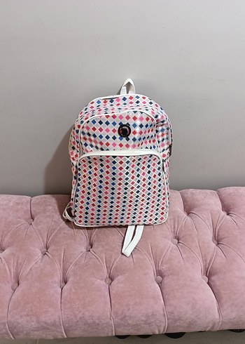 Kadın Çok Renkli Fermuarlı Sırt Çantası - Görsel 3