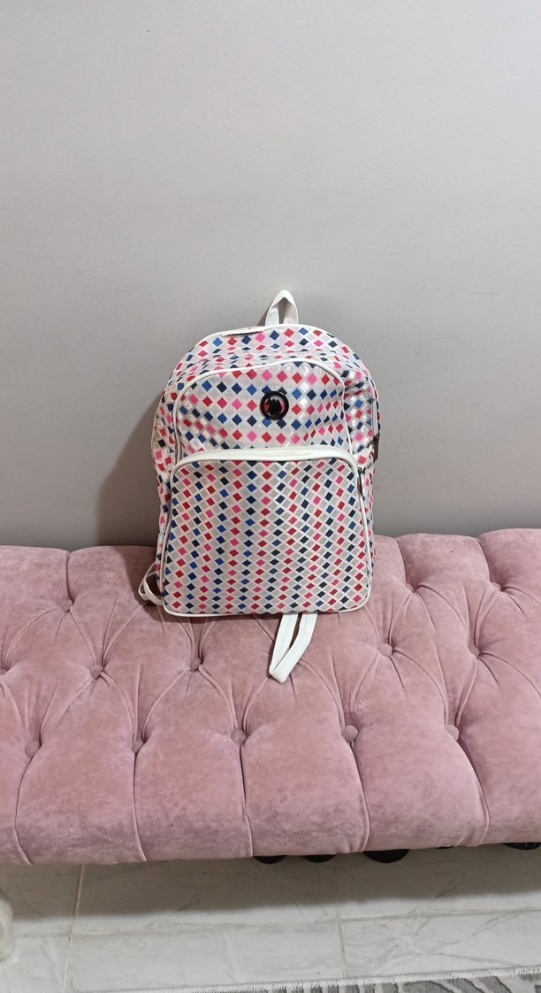 Kadın Çok Renkli Fermuarlı Sırt Çantası - Görsel 3