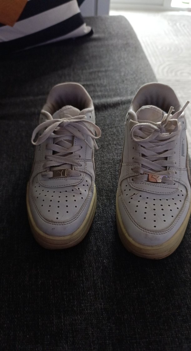 Beyaz Kadın Spor Ayakkabısı - Şık ve Rahat - Görsel 2