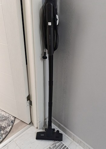 Kara Renkli Dik Elektrikli Süpürge - Görsel 2