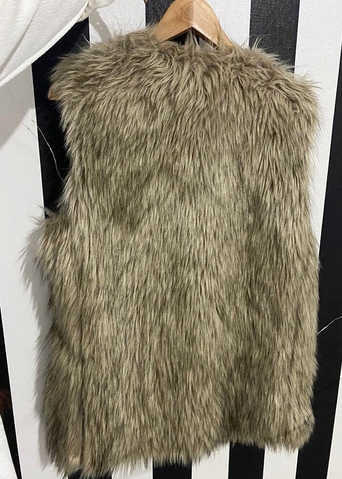 Bershka Suni Kürk Yelek - Görsel 2