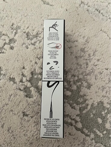  Beden Maybelline eyeliner