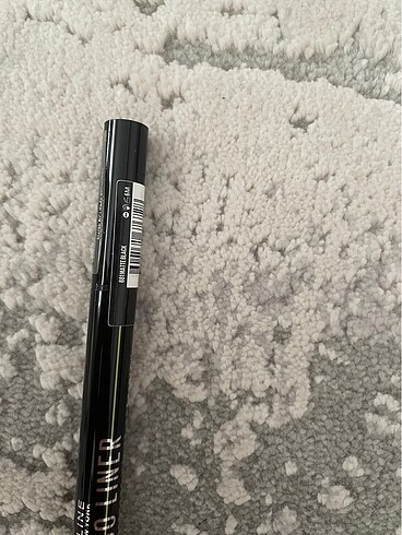  Beden Maybelline eyeliner
