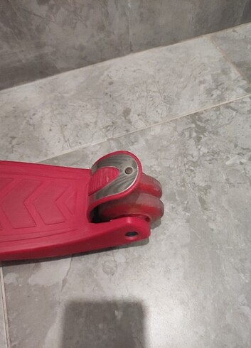 Beden kırmızı Renk Rookie marka 3 tekerlekli ışıklı scooter
