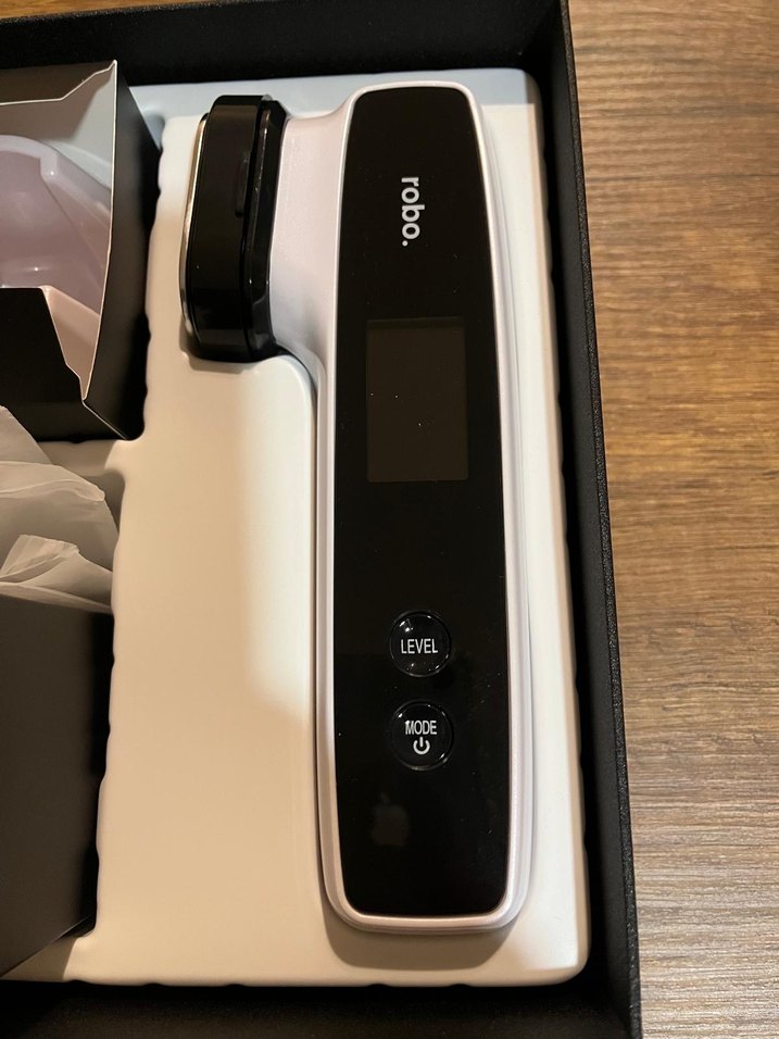 Robo 9 Özellikli Şarjlı Cilt Germe ve Gençleştirme Cihazı - Görsel 3