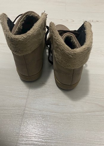 Bej kadın bot - Görsel 3