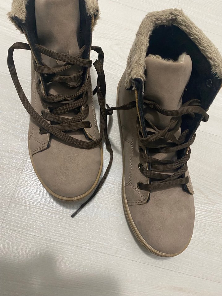 Bej kadın bot - Görsel 2