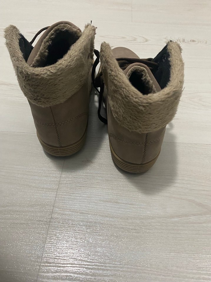 Bej kadın bot - Görsel 3