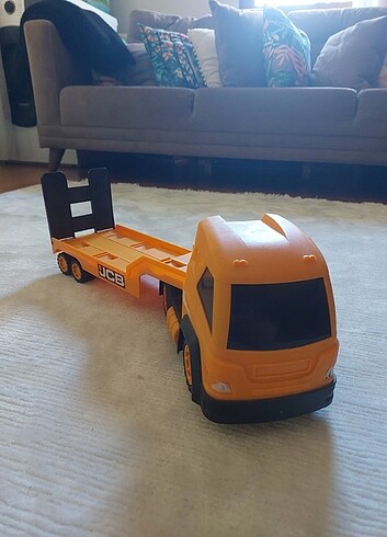 Beden Renk JCB araba taşıyıcı