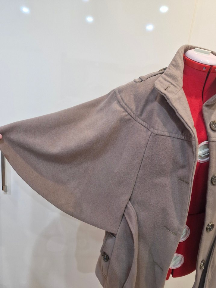 Düğmeli Midi Bej Panço Kaban - Görsel 5