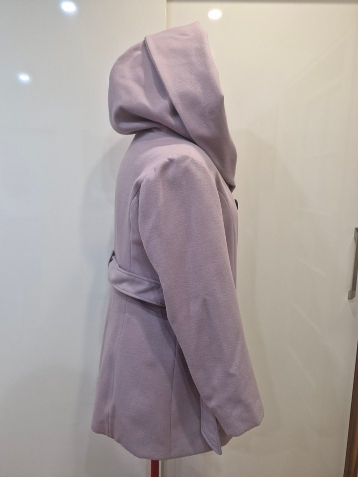 Kapüşonlu, çift düğmeli lila kaşe kaban - Görsel 4