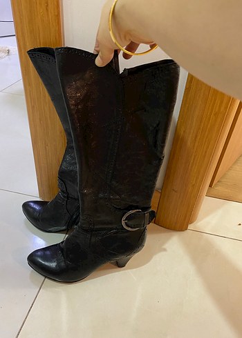 Tokalı Siyah Deri Dizüstü Kadın Çizme - Görsel 3