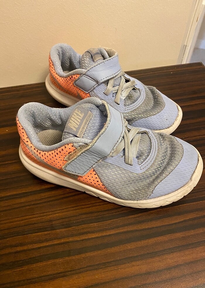 Nıke cırtlı ayakkabı 26 numara - Görsel 2