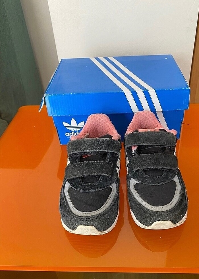 Adidas cırtlı spor ayakkabı 21 numara - Görsel 3