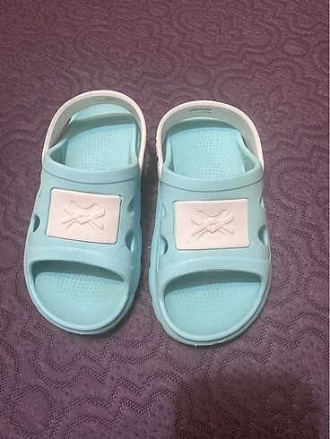 Benetton terlik unisex - Görsel 2