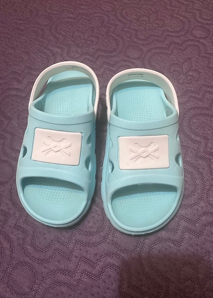 Benetton terlik unisex - Görsel 2