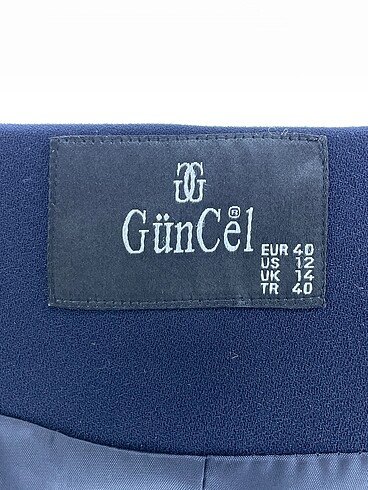 40 Beden lacivert Renk Diğer Blazer %70 İndirimli.