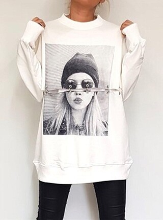sweatshirt