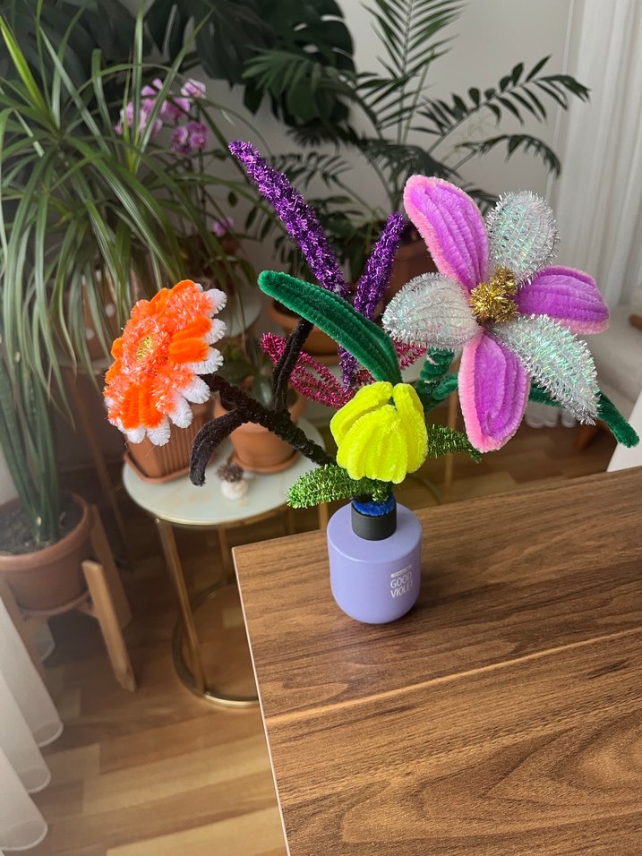 Renkli Boncuklu El Yapımı Çiçek Buketi - Görsel 2