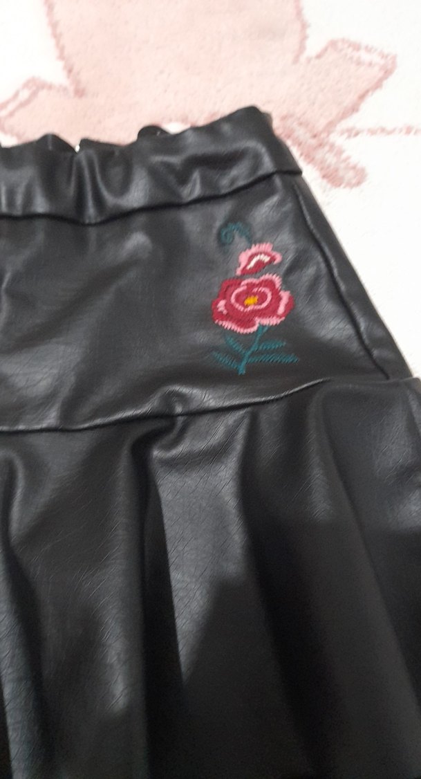 Nakışlı Siyah Gotik Kız Çocuk Etek - Görsel 2