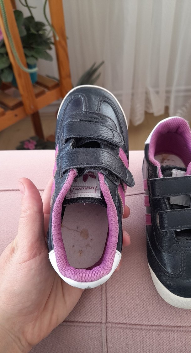 Kız Çocuk Siyah-Pembe Cırt Cırtlı Spor Ayakkabı - Görsel 2