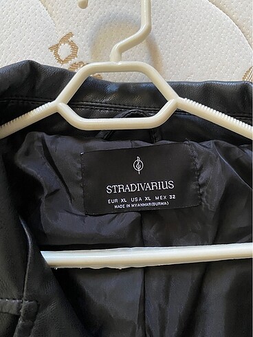 Stradivarius Stradivarius