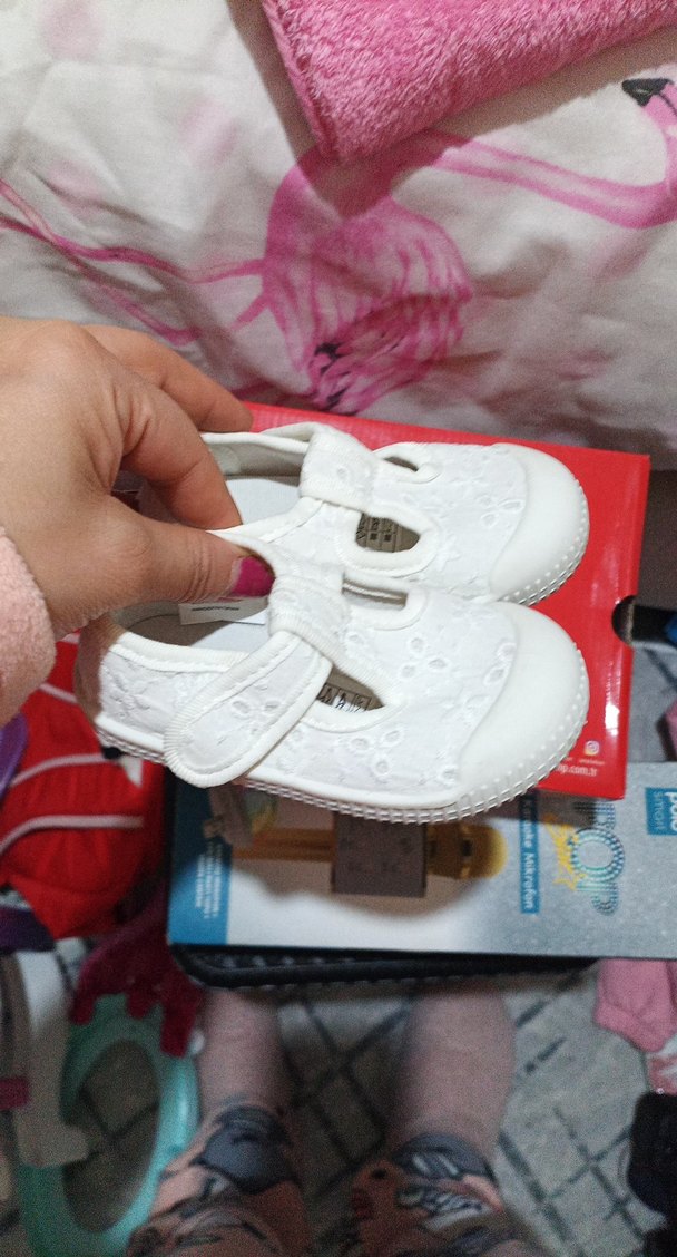 Beyaz Nakışlı Kız Bebek İlk Adım Ayakkabısı - Görsel 2