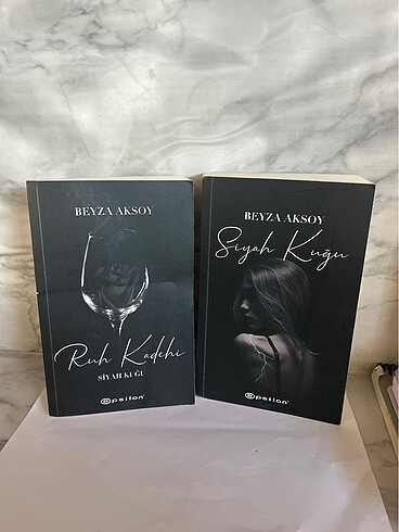 Siyah kuğu-ruh kadehi set