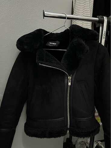Pull&Bear kürklü mont
