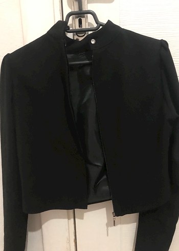 Düğmeli Siyah Yüksek Yakalı Mini Bluz - Görsel 3