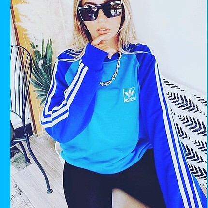 Mavi sweatshirt
