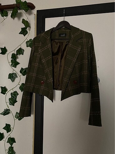 RetroBird Crop Blazer