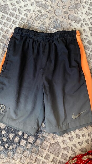 Nike şort