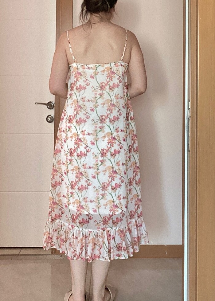 Çiçekli elbise - Görsel 3