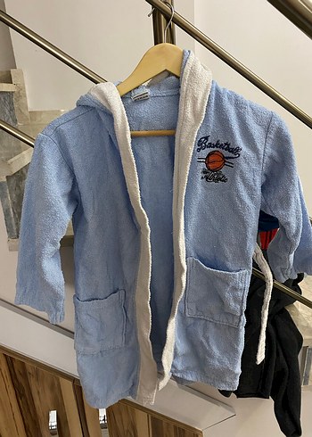 Kapüşonlu Erkek Çocuk Bornoz Mavi - Görsel 2