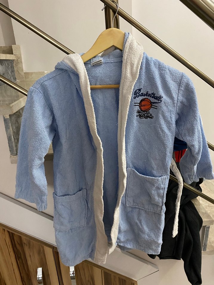 Kapüşonlu Erkek Çocuk Bornoz Mavi - Görsel 2