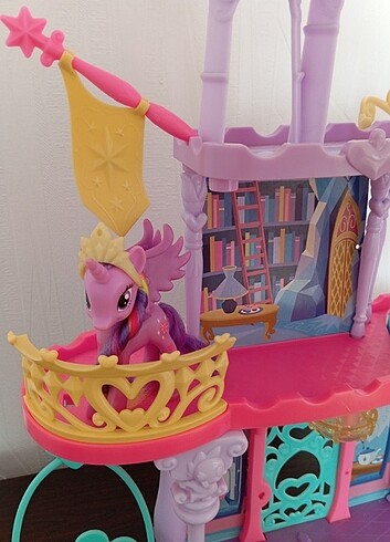 my little pony gökkuşağı sarayı şatosu twilight sparkle - Görsel 7