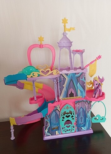 my little pony gökkuşağı sarayı şatosu twilight sparkle - Görsel 10