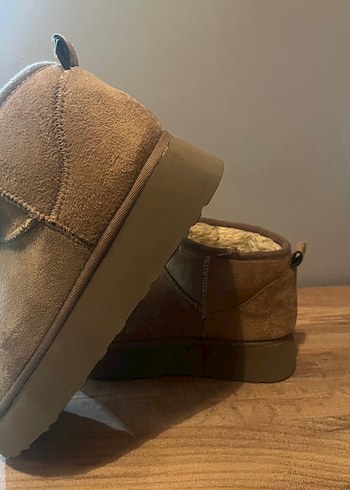 38 Beden Ugg Kahverengi Bot
