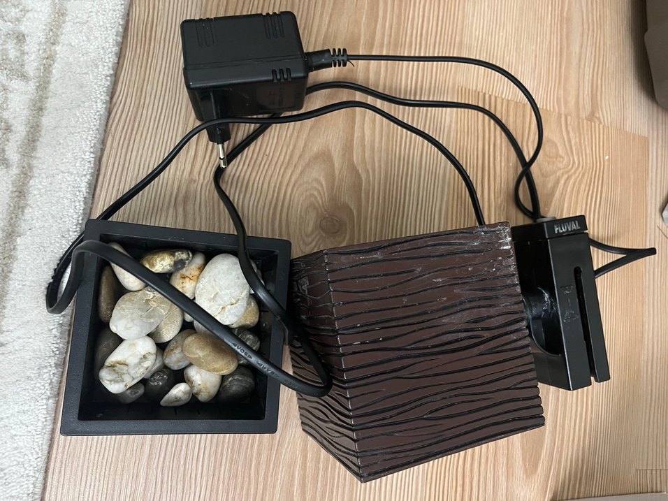 Fluval şelale filtre kendinden ışıklı - Görsel 4