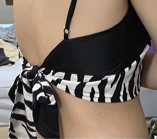 l Beden asos zebra bağlamalı crop