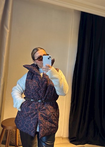 Kadın Gri Bağlamalı Desenli Kürklü Puff Yelek - Görsel 4