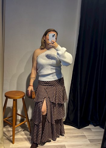 İnce Örgü Beyaz Tek Omuz Kazak - Görsel 6