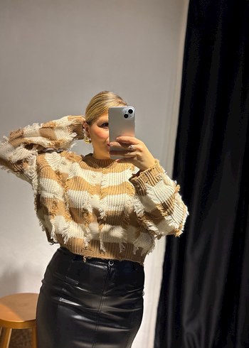 Bej Kareli Örgü Mini Kazak - Görsel 5