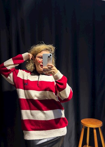 Kırmızı Gri Çizgili Yüksek Yakalı Kadın Kazak - Görsel 5