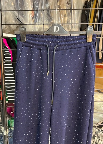 Kadın Lacivert Payetli Bol Kesim Kumaş Pantolon - Görsel 2