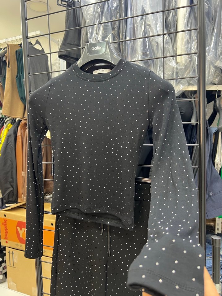 Pul Detaylı Siyah Puantiyeli Kadın Eşofman Takımı - Görsel 3