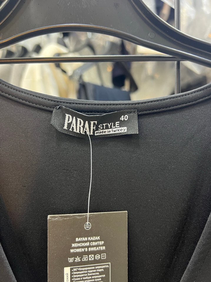 Siyah Kısa Kollu V Yaka Mini Elbise - Görsel 5